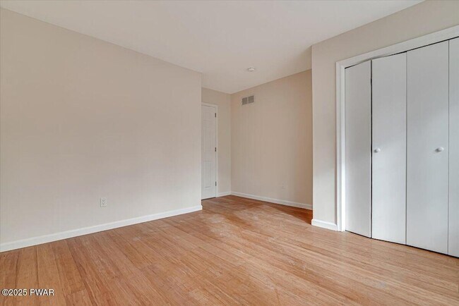 Building Photo - 502 Carrock Way