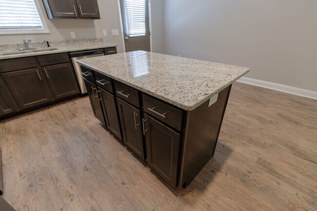 Building Photo - Beautiful duplex in Valdosta, Ga!