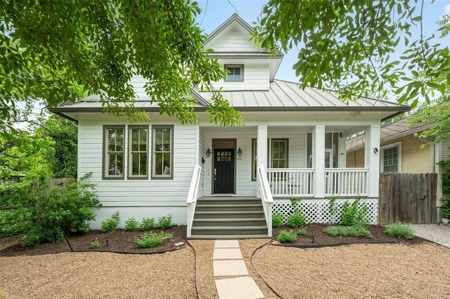 Primary Photo - 2105 Eva St