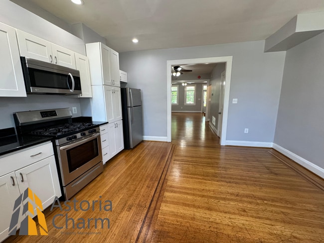 Building Photo - Modern 3 bedroom 1.5 bathroom House for RENT!