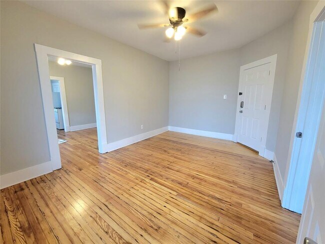 Building Photo - 2111 Freeman St