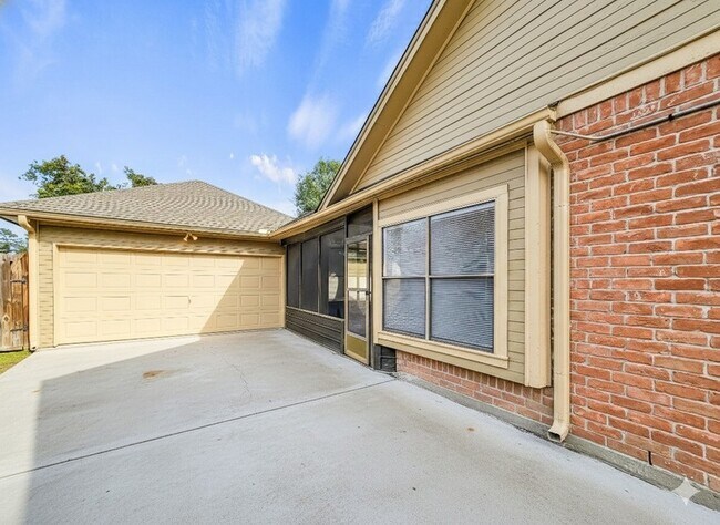 Building Photo - 11614 Taos Ln