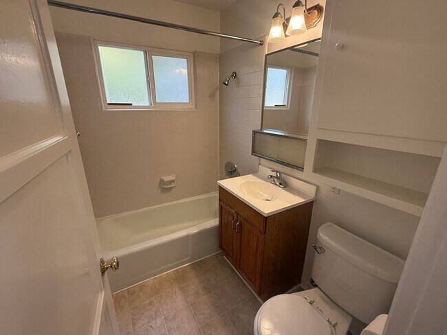 Building Photo - 169