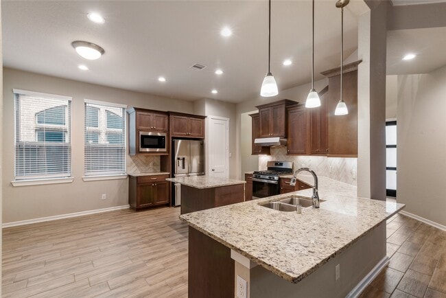 Building Photo - 4702 Primrose Valley Ln