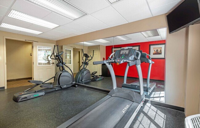 Building Photo - Furnished Studio-Secaucus - New York City Area