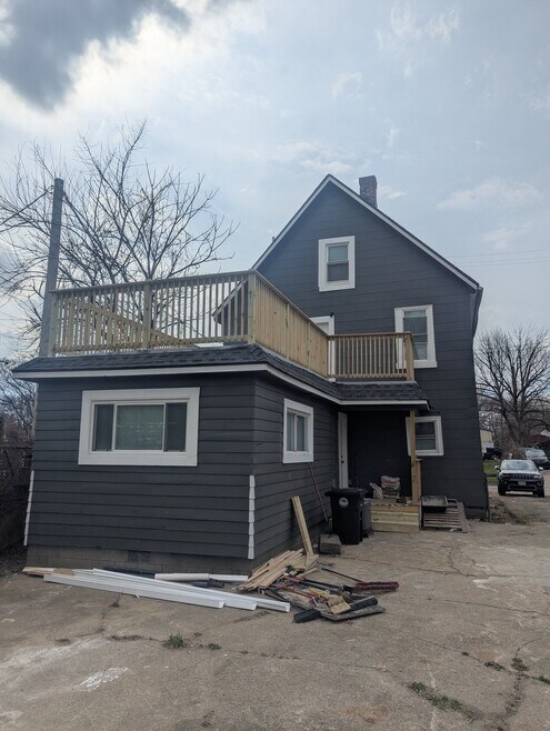 Building Photo - 3061 W 46th St