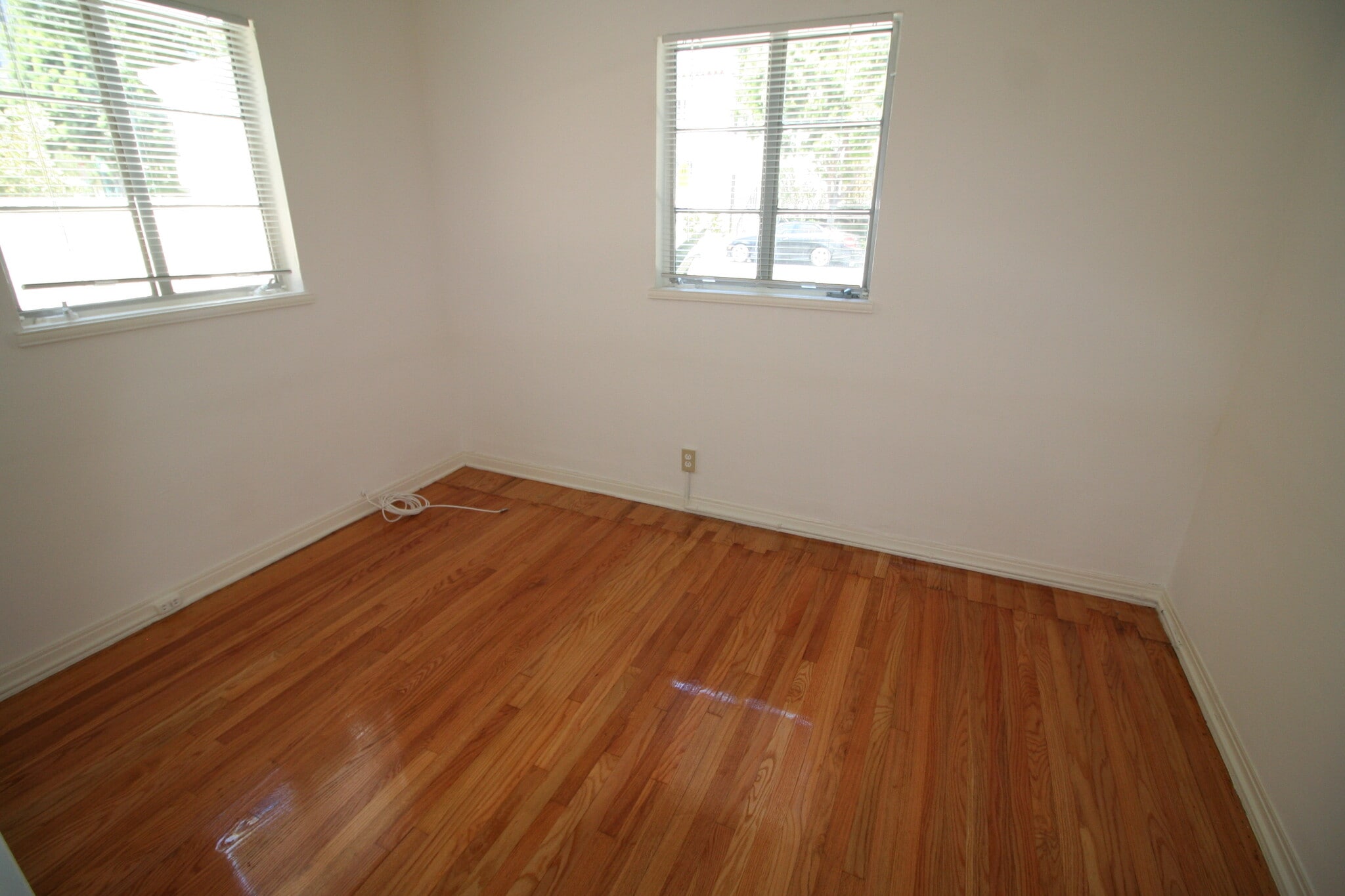 Building Photo - 9962 Durant Dr