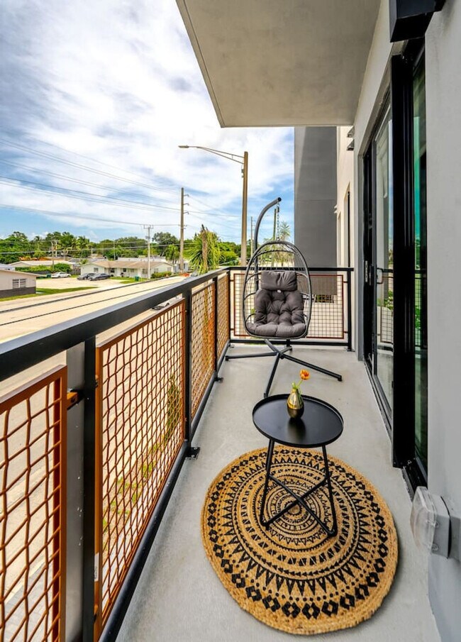 Building Photo - 2750 Griffin Rd