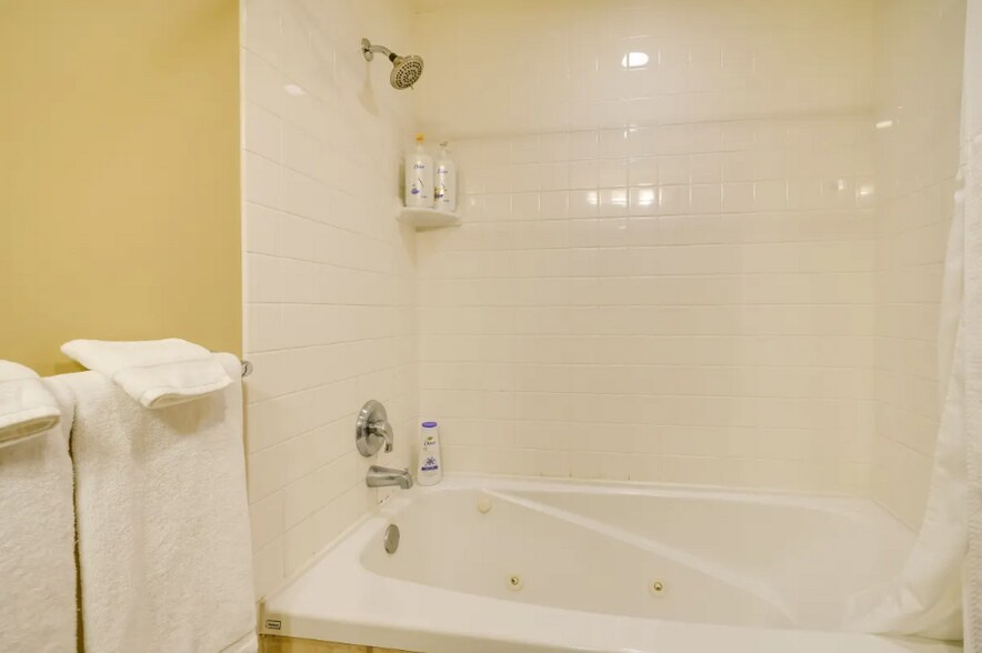 Building Photo - 3720 Sundial Ct