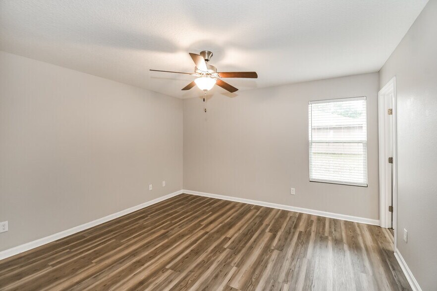 Building Photo - 5325 Lacy Jane Way