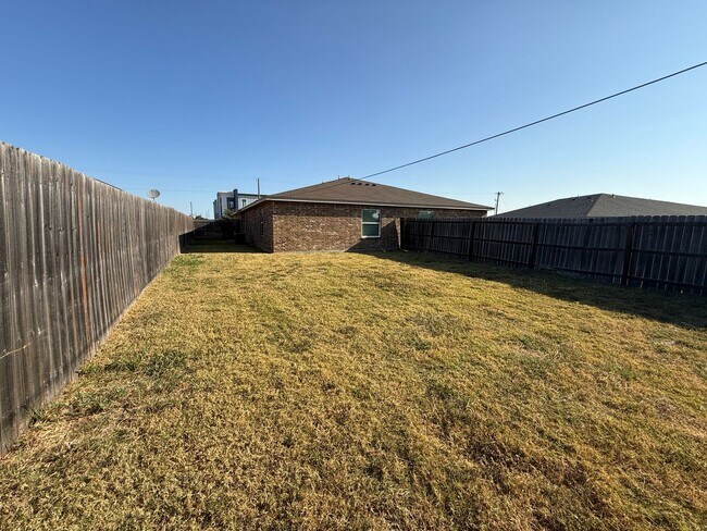 Building Photo - 108 Lowes Blvd
