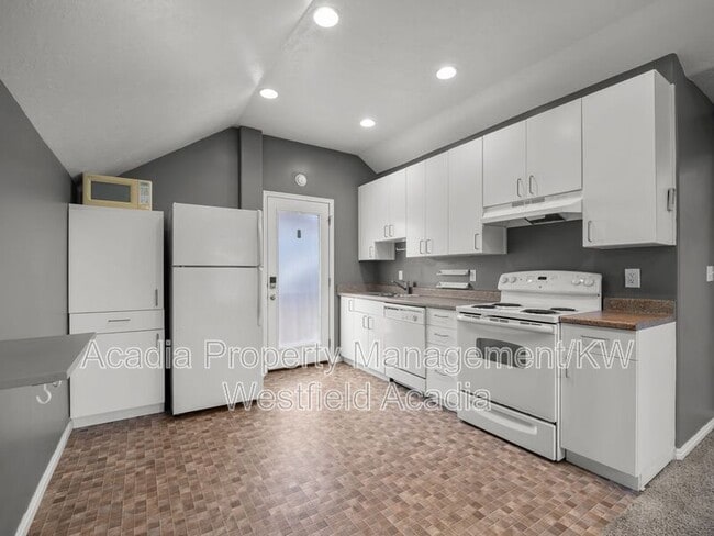 Building Photo - 4172 W Lakebridge Drive