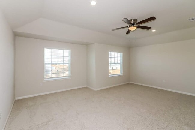 Building Photo - 8206 Sunberry Shadow Dr