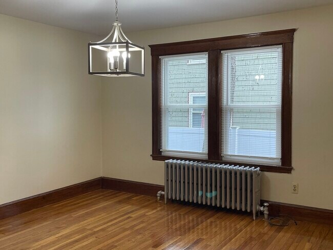 Building Photo - 23 Lothrop Ave