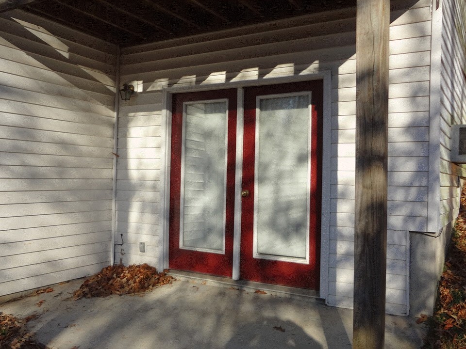 Entrance - 6332 Igo Rd