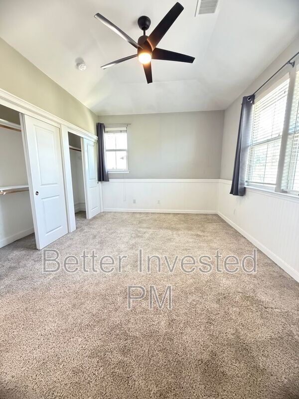 Building Photo - 2455 Prairie Ln