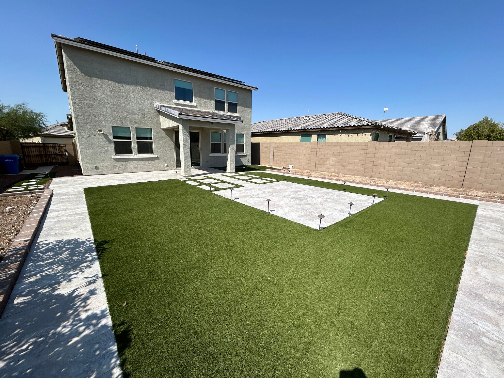 Building Photo - 2323 E Harwell Rd