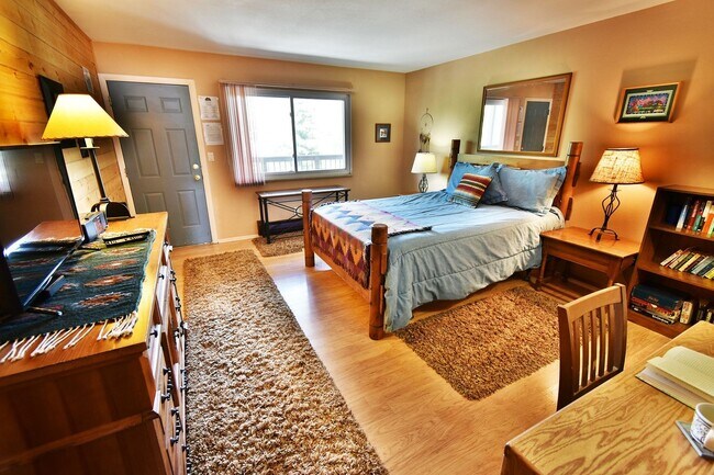 Building Photo - Lake Dillon Condos 203