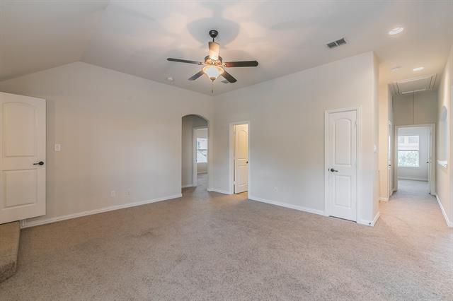 Building Photo - 2732 Waverley Dr