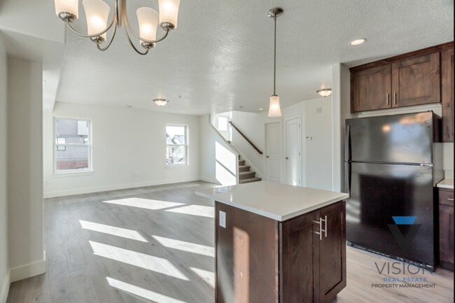 Building Photo - 726 S 1600 W
