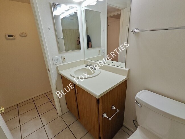 Building Photo - 8080 E Speedway Blvd