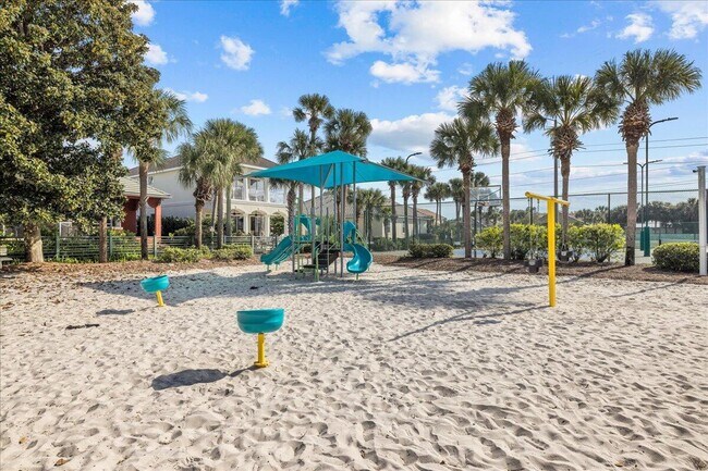 Building Photo - 4751 Papaya Park