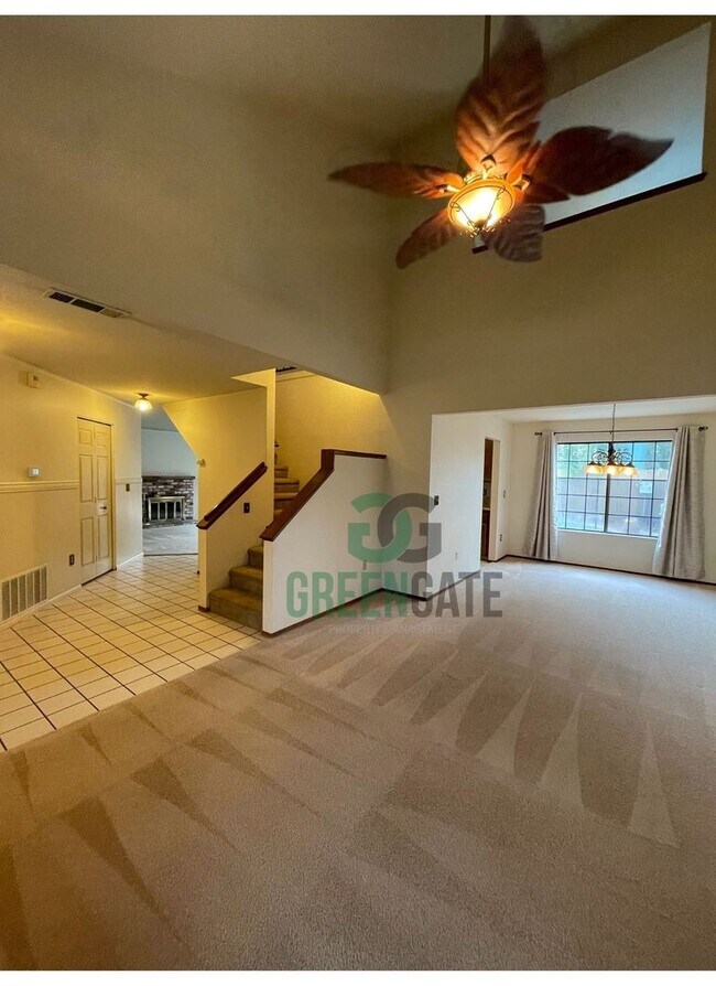 Building Photo - Back on the Market! Beautiful 3 bedroom 2.5 Bath home READY NOW in MODESTO!! With POOL!!