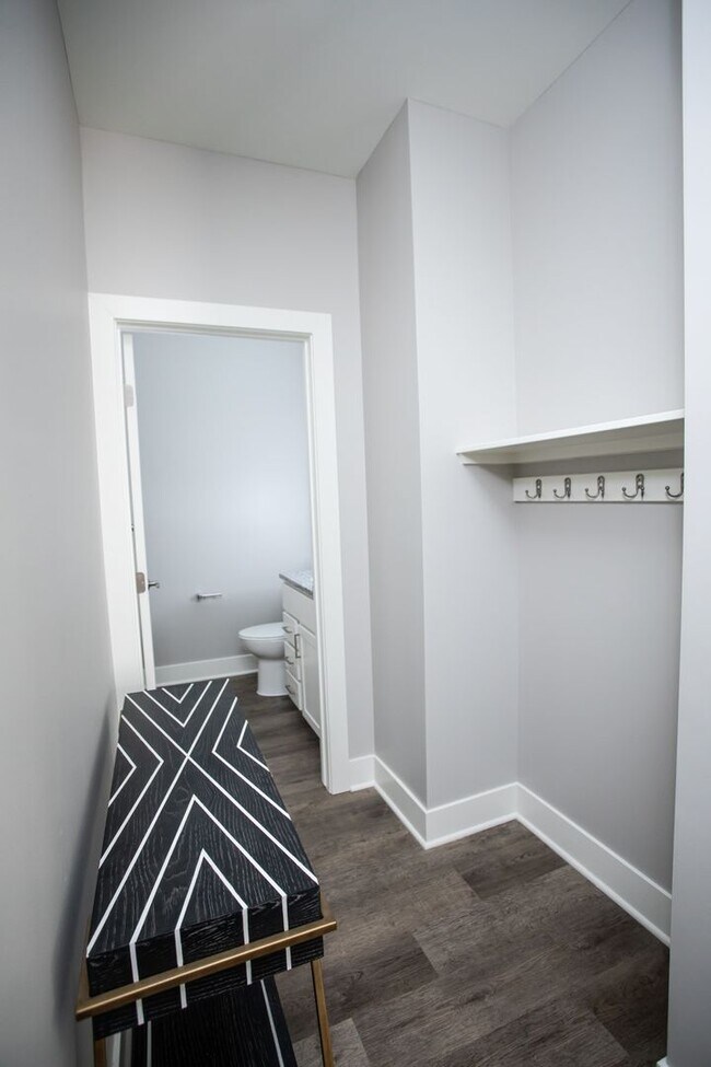 Building Photo - Spruce | Three Bedroom - Exterior Walkout
