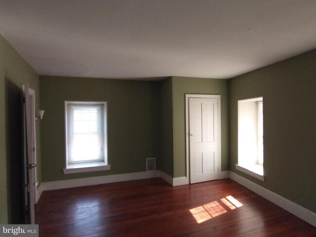 Building Photo - 6845 Germantown Ave