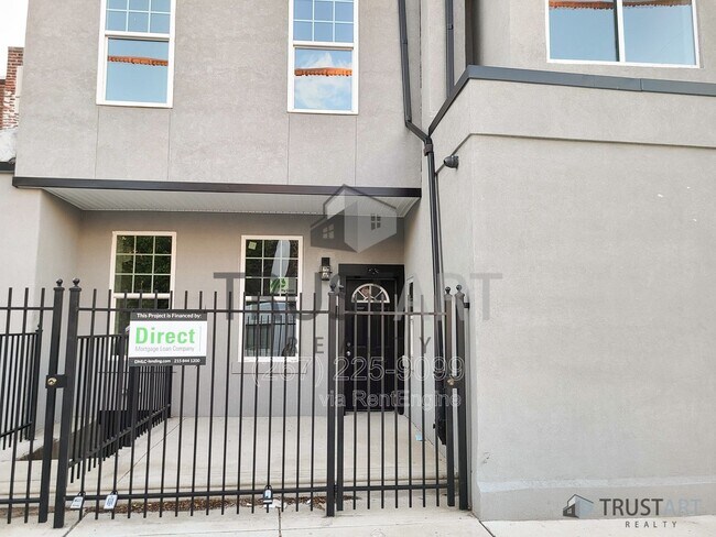 Building Photo - 4732 Longshore Ave