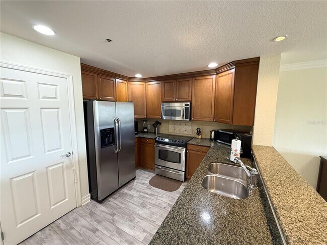 Building Photo - 7610 Cabana Ct
