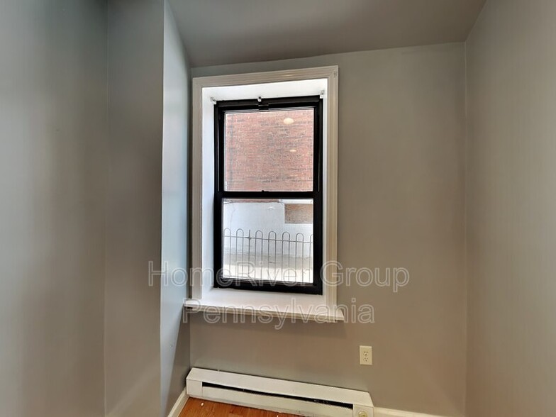 Building Photo - 1804 Chestnut St