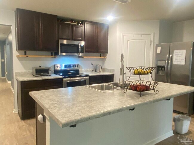 Building Photo - 5838 Blackhorse Cir