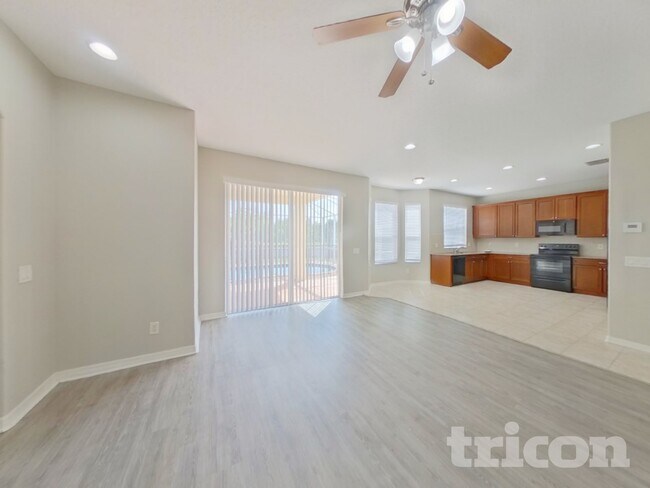 Building Photo - 9540 Baton Rouge Ln