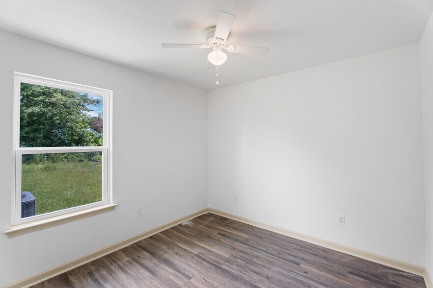 BR3 - 400 N Church Ave