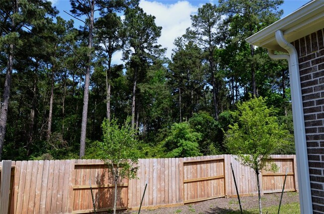 Building Photo - 219 Lukewood Cir