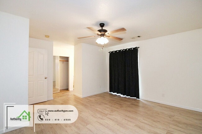 Building Photo - 1722 Almaden Dr