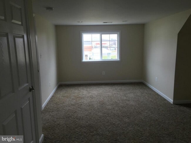 Building Photo - 8904 Cherry St