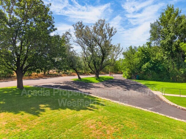 Building Photo - 11107 Gambel Oak Cir