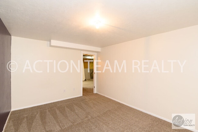 Building Photo - 13533 Venicia Way