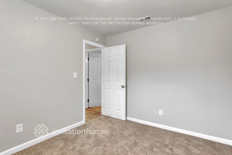 Building Photo - 2182 Chestnut Log Loop