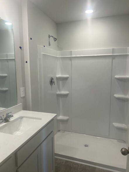 Building Photo - 1406 Saddle Trace Dr