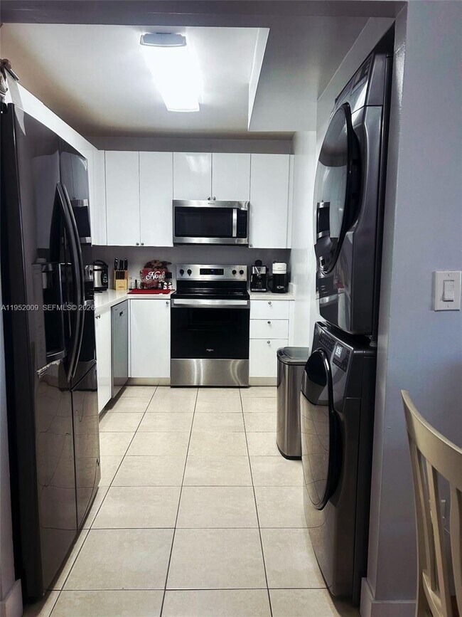 Building Photo - 8261 NW 8th St