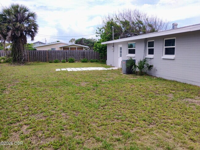 Building Photo - 11 Ocean Breeze Cir