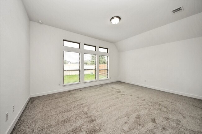 Building Photo - 2130 Coyote Run Dr