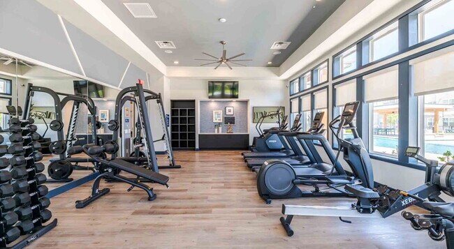 Building Photo - 615 E Foster Crossing Rd