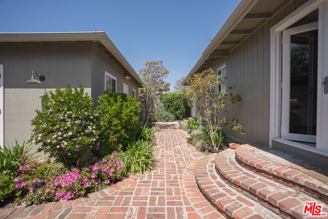 Building Photo - 3555 Wasatch Ave