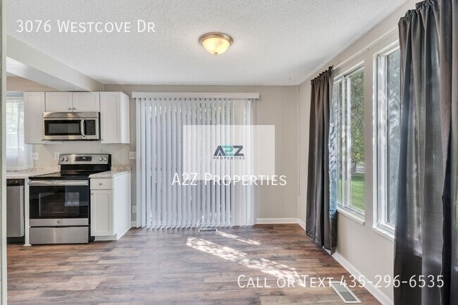 Building Photo - 3076 Westcove Dr