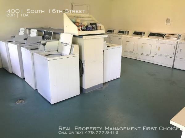Building Photo - $300  Move In Special at LaCasa Apartments