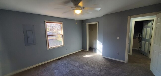 Building Photo - 1827 Jackson N Ave